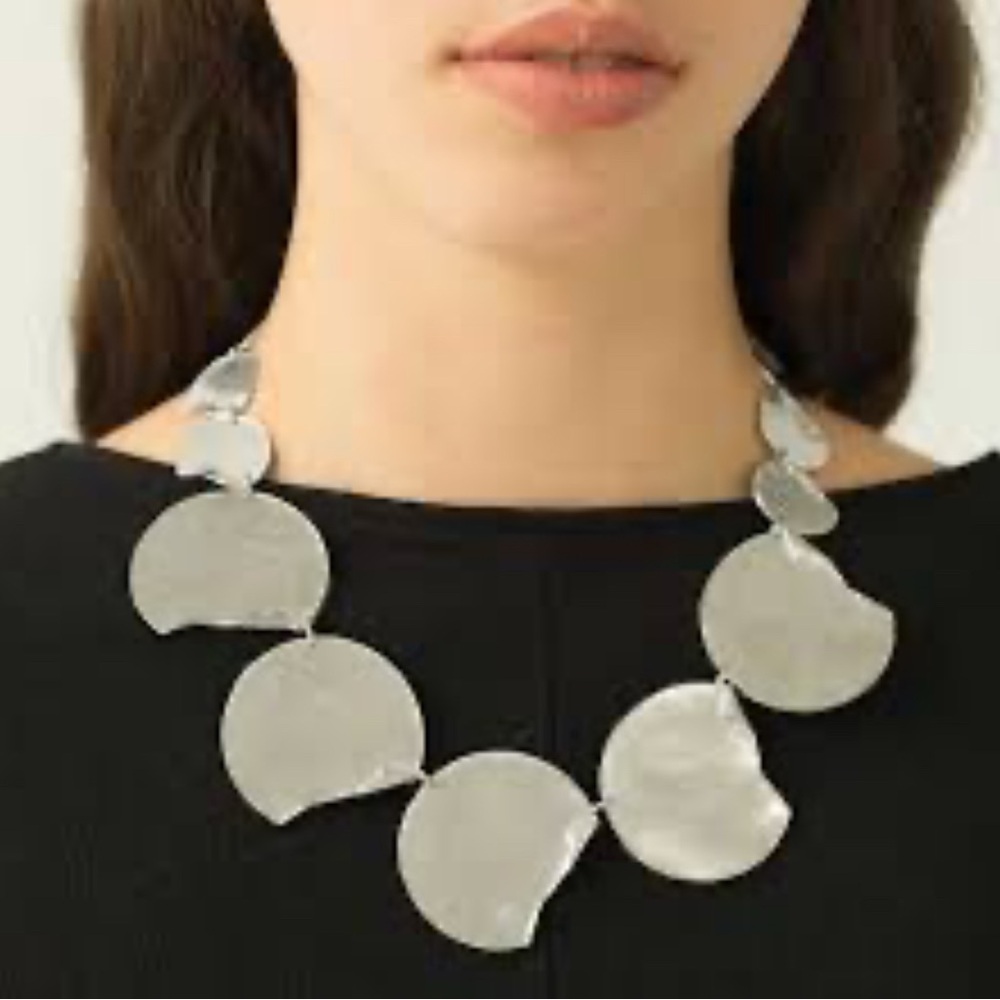 Anne-Marie Chagnon statement necklace - linked pewter disks - 21 in - Picture 7 of 7